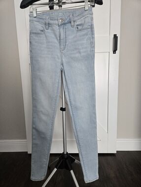 American Eagle Outfitters Women's Light Wash Skinny Jeans - Pale Blue
